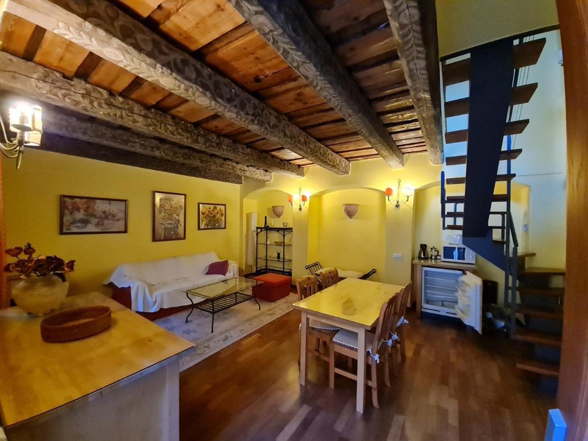 Magic Central Attic Apartment Praga Esterno foto